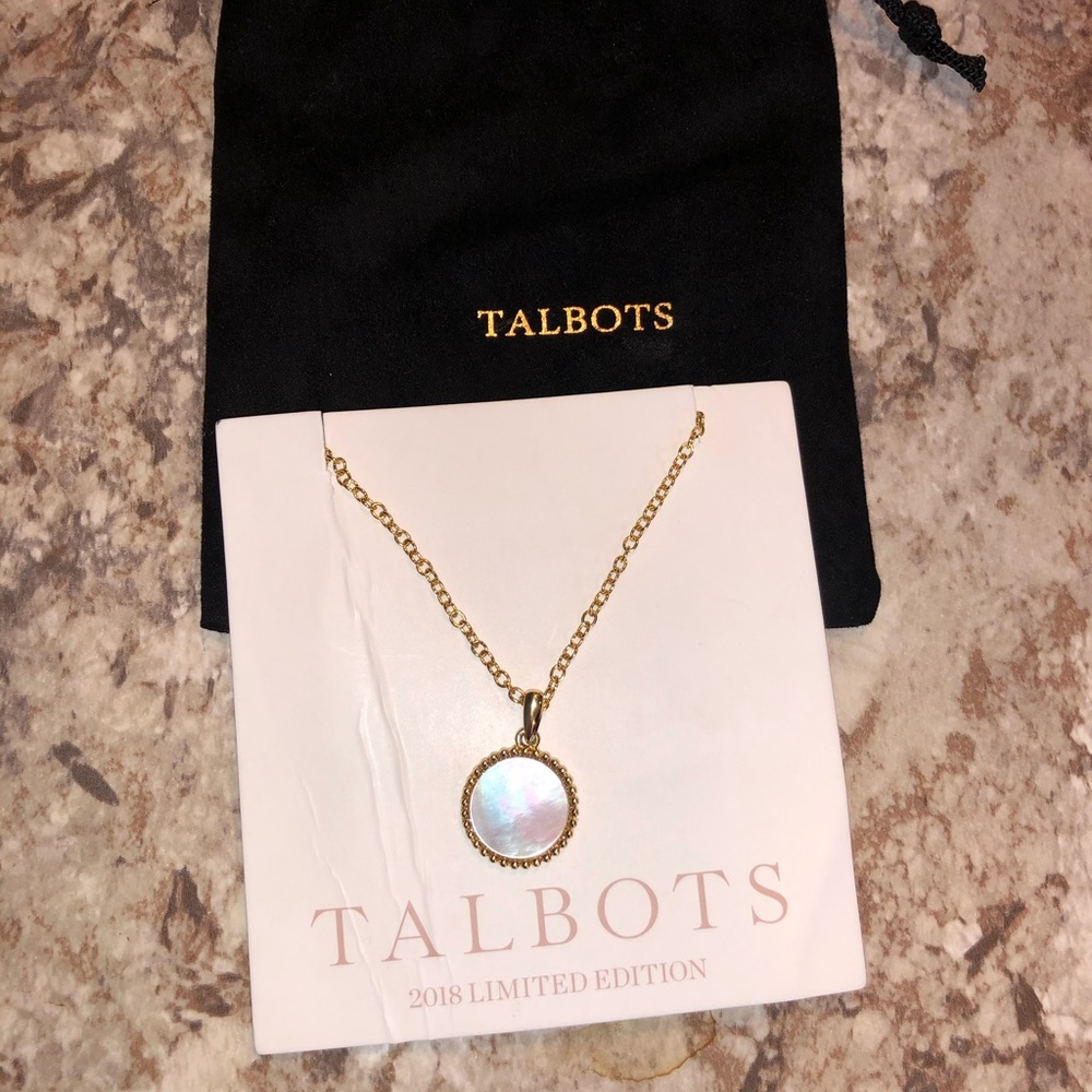 Talbots simulated mother of pearl necklace w/ bag